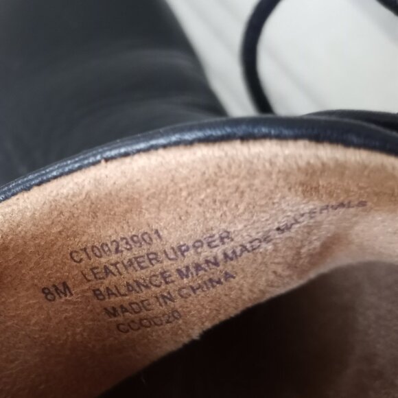 'Comfortiva' Pillow Top Memory Foam Black leather lace up New Without Box Size 8 - Picture 6 of 16